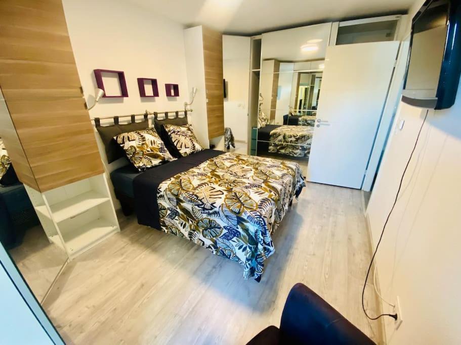 Apartament Le Standing Parking Wifi Metz Un-Sejour-A-Part Zewnętrze zdjęcie